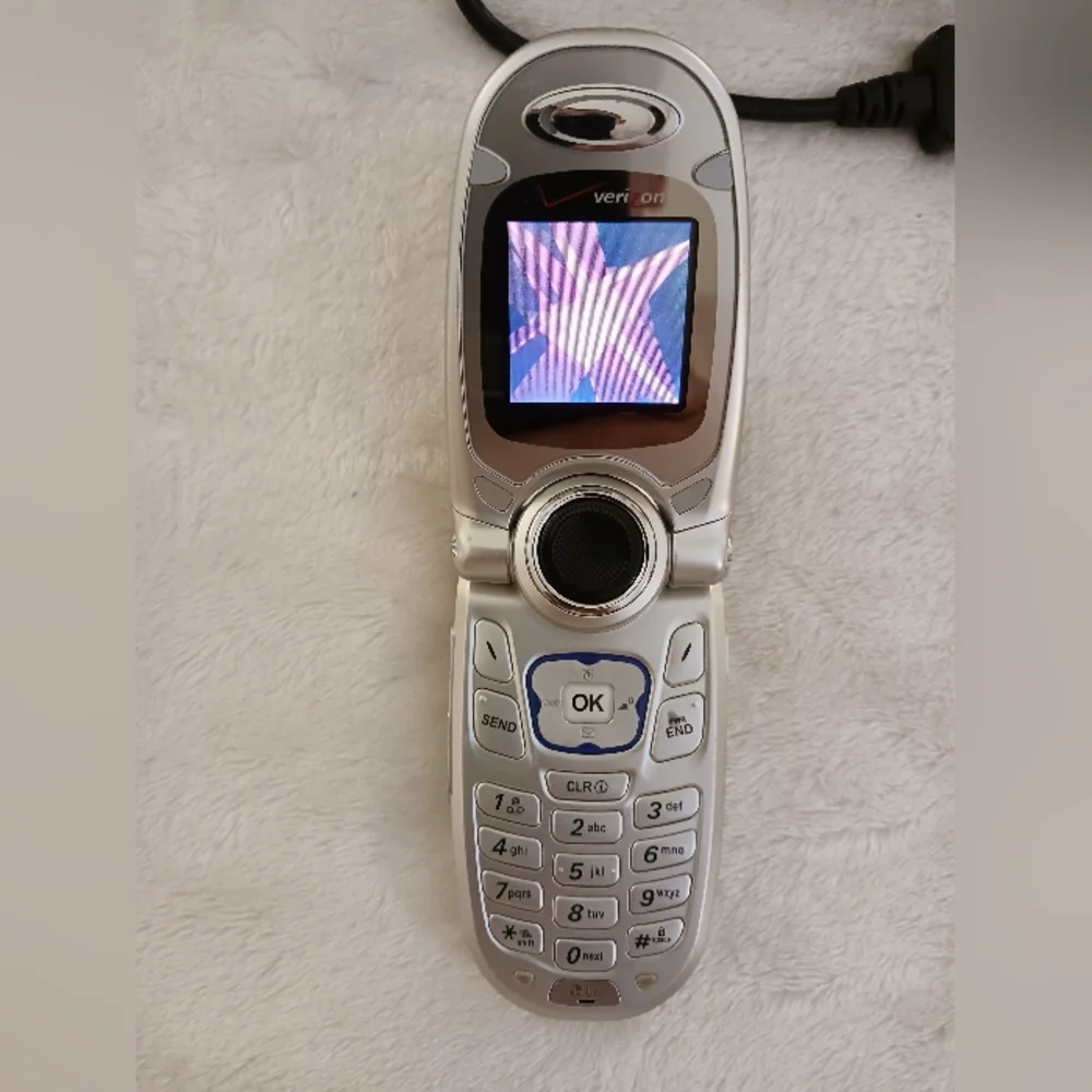 LG vintage compact